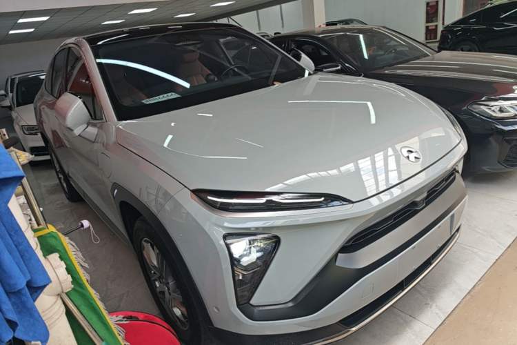 Used Nio EC6 2020 430 km Sport Version Front Right 45 Deg
