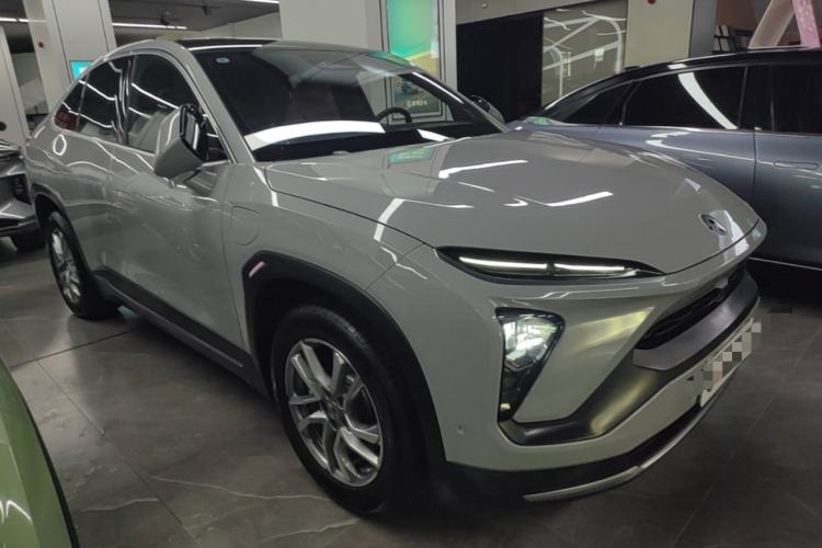 Used Nio EC6 2020 465 km Sport Edition Front Right 45 Deg