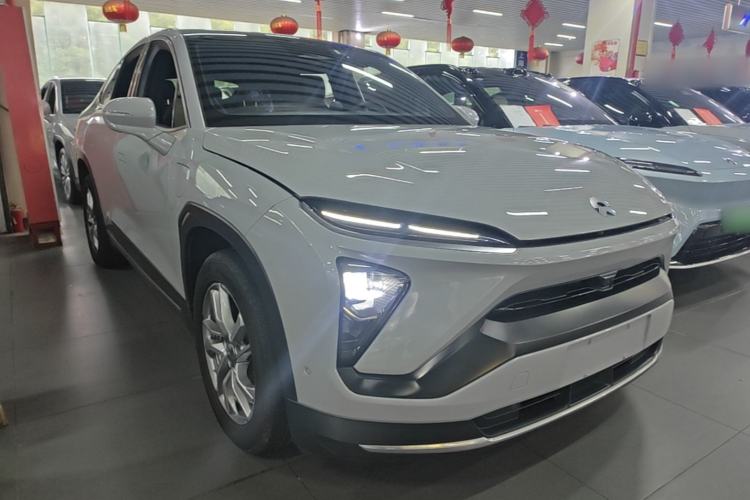 Used Nio EC6 2020 605 km Sport Edition Front Right 45 Deg
