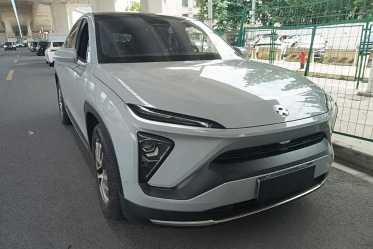 Used Nio EC6 2020 605 km Sport Edition Front Right 45 Deg