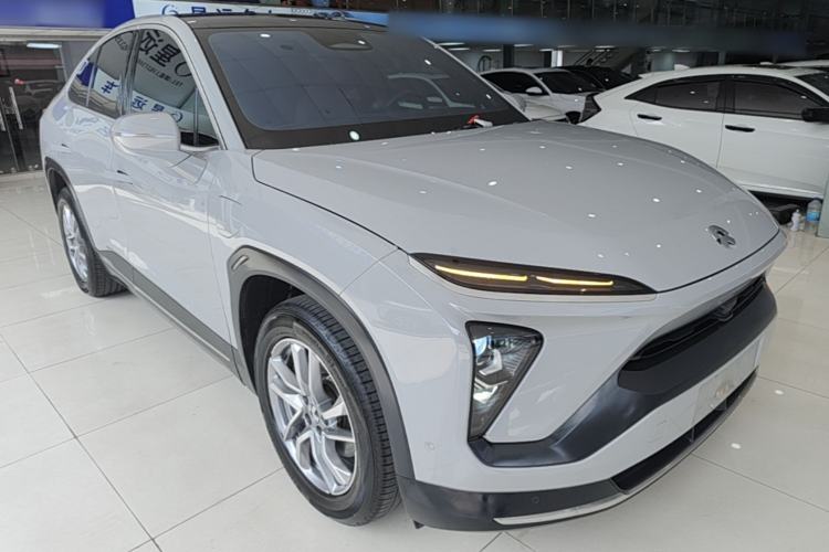 Used Nio EC6 2020 465 km Sport Edition Front Right 45 Deg