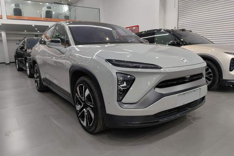 Used Nio EC6 2020 440KM Signature Edition Front Right 45 Deg