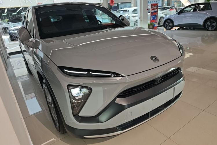Used Nio EC6 2020 430 km Sport Version Front Right 45 Deg
