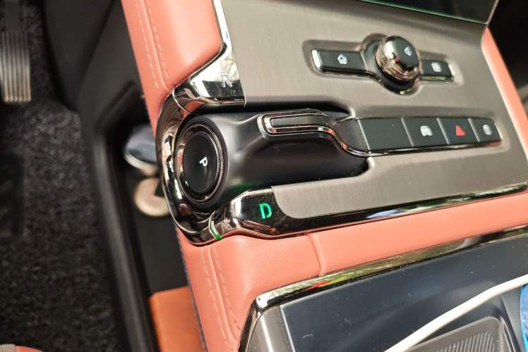 Used Nio EC6 2020 605 km Sport Edition Gear Lever
