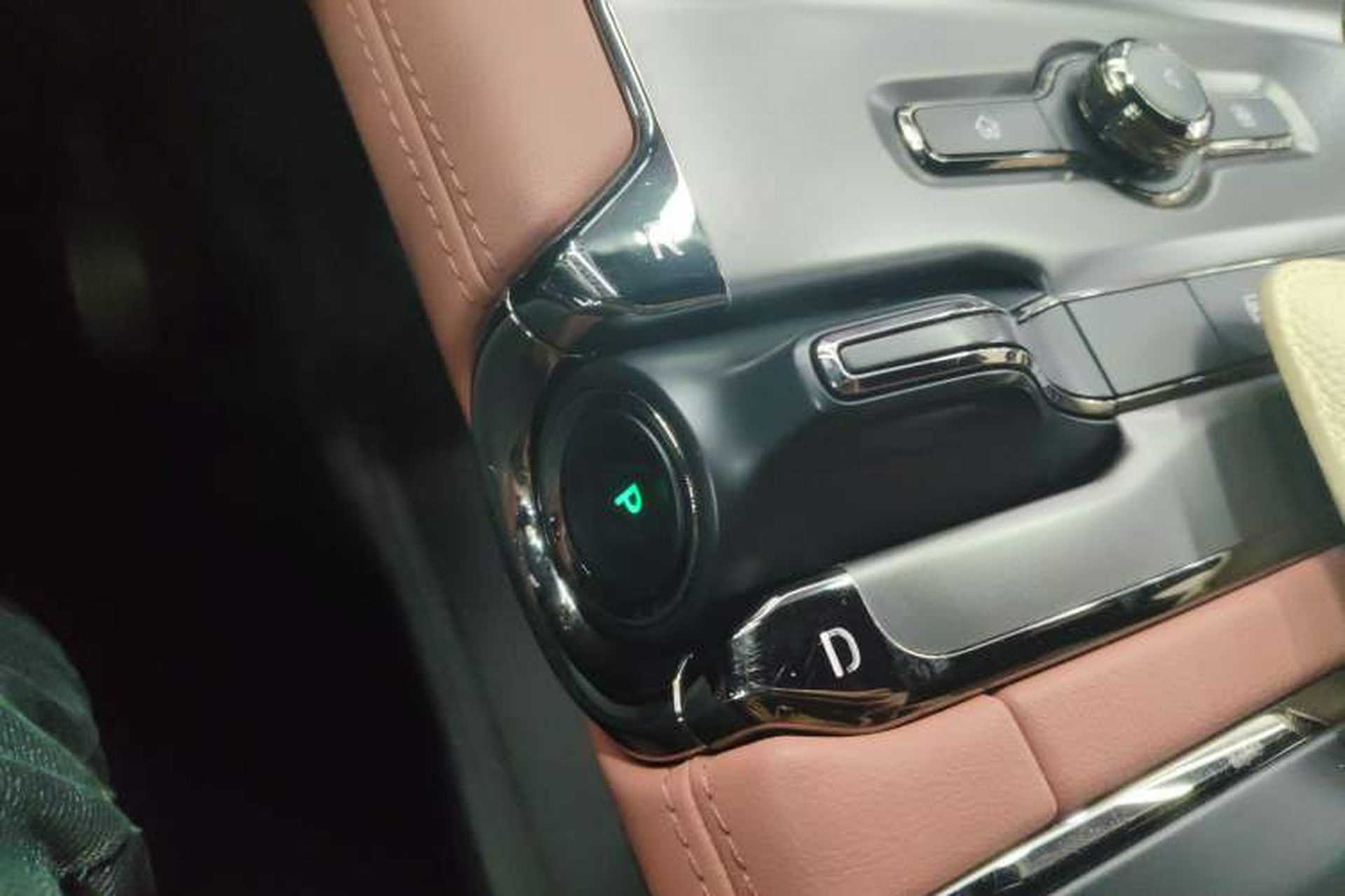 Used Nio EC6 2020 465 km Sport Edition Gear Lever