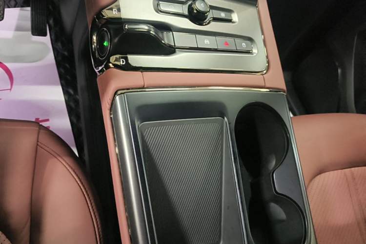 Used Nio EC6 2020 430 km Sport Version Gear Lever