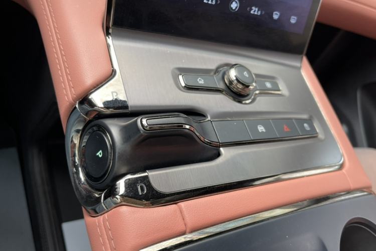 Used Nio EC6 2020 605 km Sport Edition Gear Lever