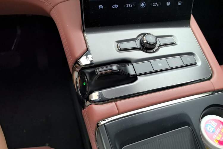 Used Nio EC6 2020 430 km Sport Version Gear Lever