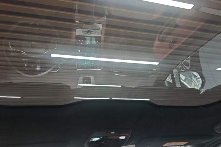 Used Nio EC6 2020 465 km Sport Edition Headliner