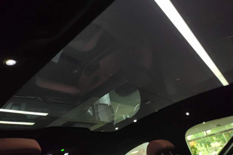 Used Nio EC6 2020 465 km Sport Edition Headliner