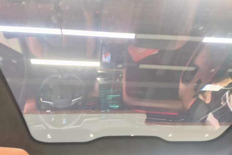 Used Nio EC6 2020 465 km Sport Edition Headliner