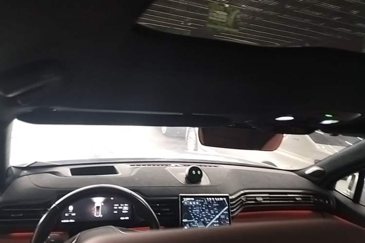 Used Nio EC6 2020 605 km Sport Edition Headliner