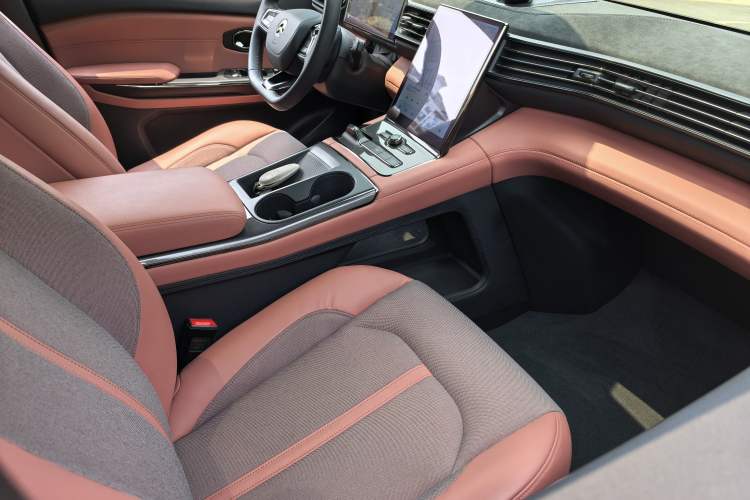 Used Nio EC6 2020 440 km Performance Version Interior 10