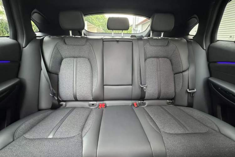 Used Nio EC6 2020 605 km Sport Edition Interior 11