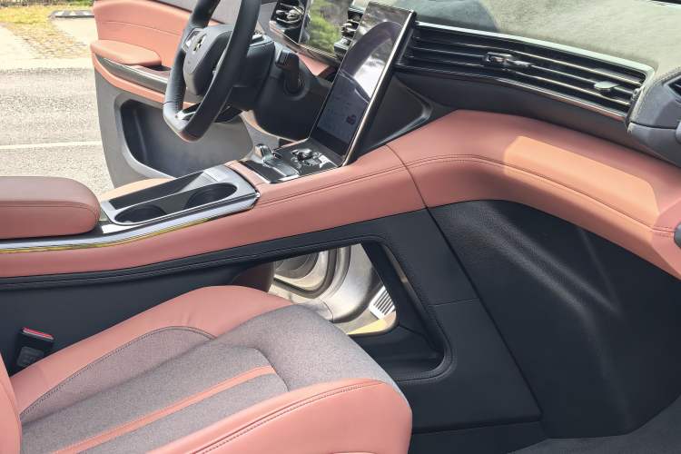 Used Nio EC6 2020 440 km Performance Version Interior 4