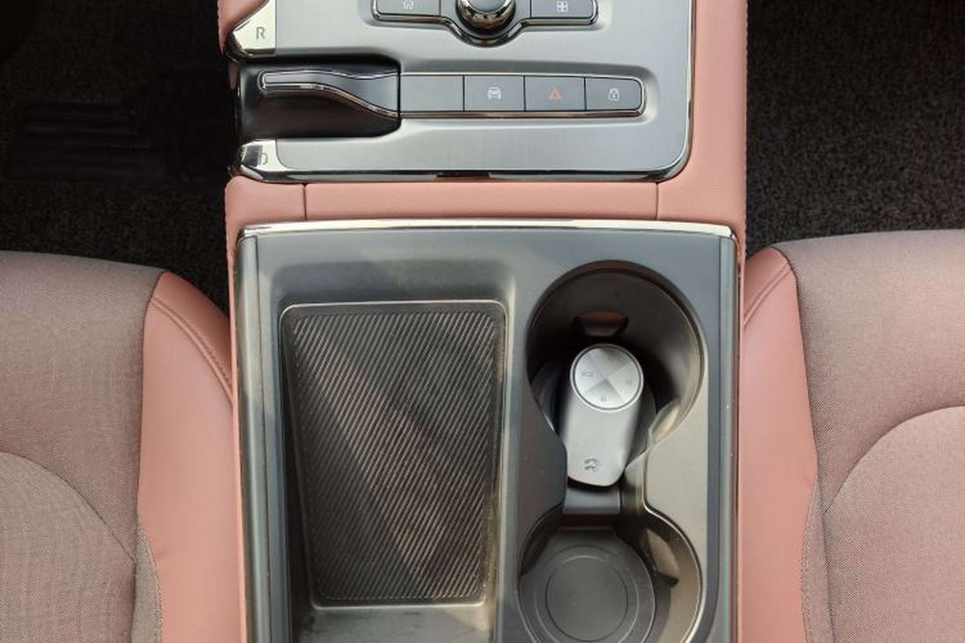 Used Nio EC6 2020 430 km Sport Version Interior 8