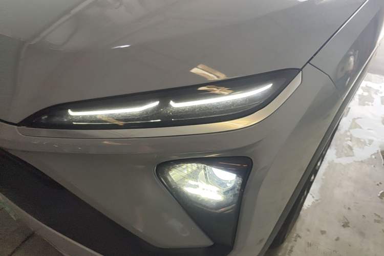 Used Nio EC6 2020 465 km Sport Edition Left Front Headlight