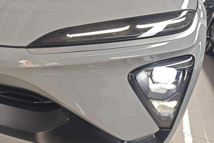 Used Nio EC6 2020 615 km Performance Edition Left Front Headlight