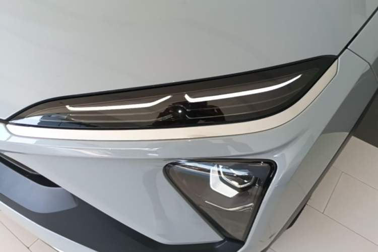 Used Nio EC6 2020 465 km Sport Edition Left Front Headlight