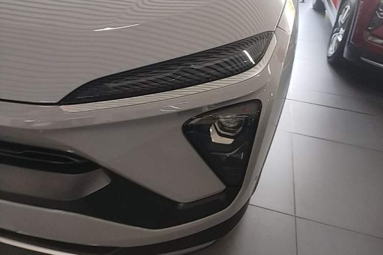 Used Nio EC6 2020 605 km Sport Edition Left Front Headlight