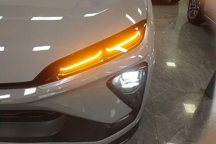 Used Nio EC6 2020 440 km Performance Version Left Front Headlight