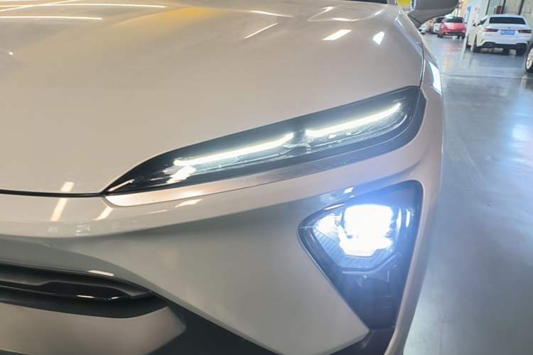 Used Nio EC6 2020 605 km Sport Edition Left Front Headlight