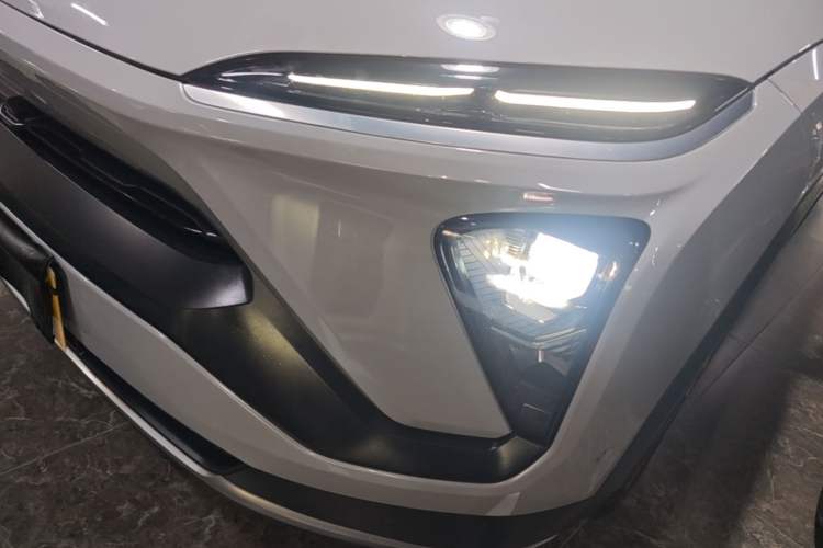 Used Nio EC6 2020 605 km Sport Edition Left Front Headlight