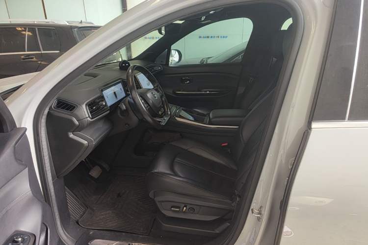Used Nio EC6 2020 465 km Sport Edition Left Front Seat
