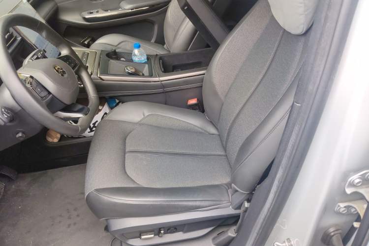 Used Nio EC6 2020 605 km Sport Edition Left Front Seat