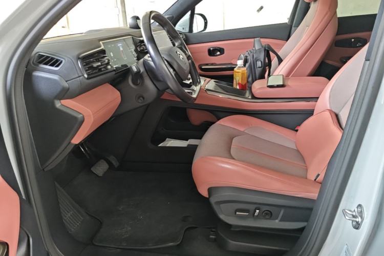 Used Nio EC6 2020 465 km Sport Edition Left Front Seat