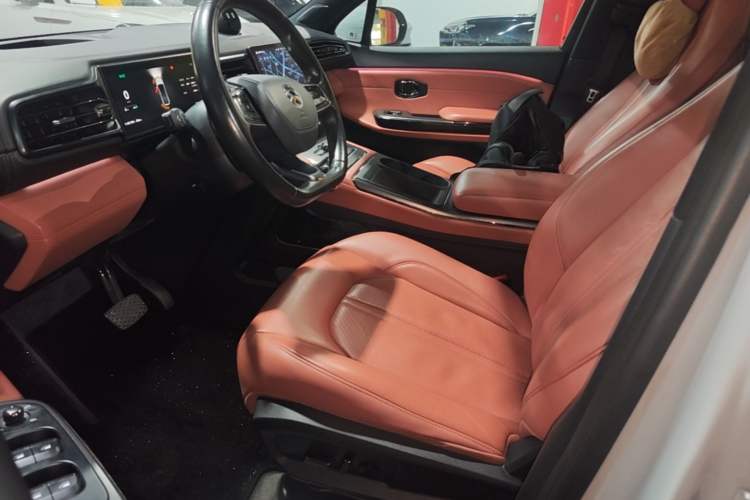 Used Nio EC6 2020 605 km Sport Edition Left Front Seat