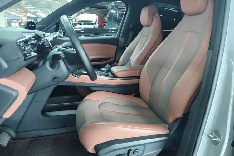 Used Nio EC6 2020 615 km Performance Edition Left Front Seat