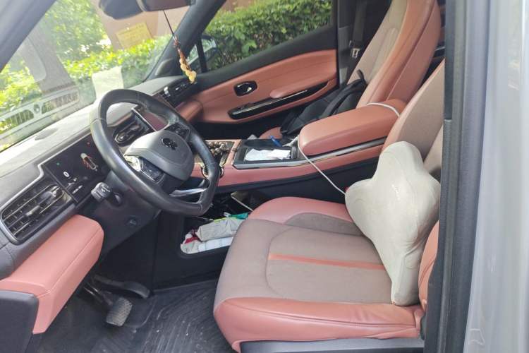 Used Nio EC6 2020 615 km Performance Edition Left Front Seat