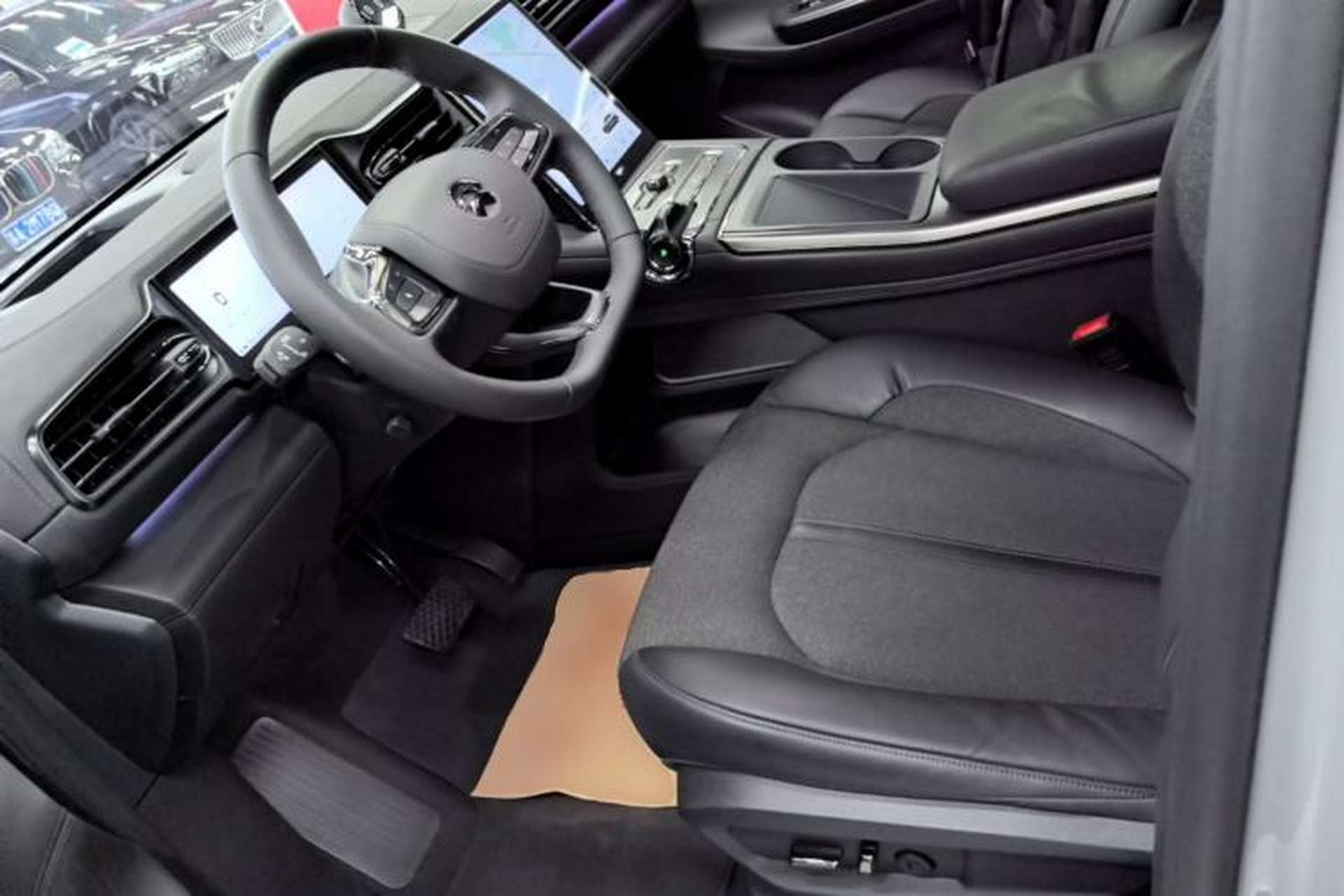 Used Nio EC6 2020 605 km Sport Edition Left Front Seat