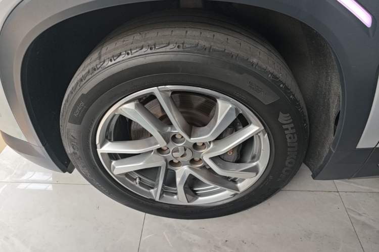 Used Nio EC6 2020 430 km Sport Version Left Front Wheel Hub