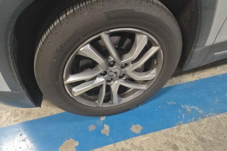 Used Nio EC6 2020 465 km Sport Edition Left Front Wheel Hub
