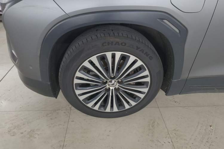 Used Nio EC6 2020 430 km Sport Version Left Front Wheel Hub