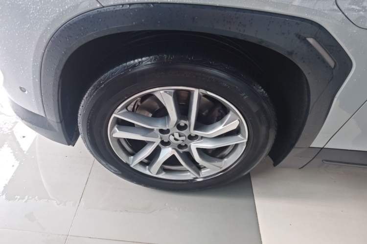 Used Nio EC6 2020 430 km Sport Version Left Front Wheel Hub