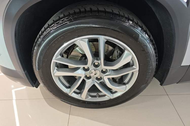 Used Nio EC6 2020 430 km Sport Version Left Front Wheel Hub