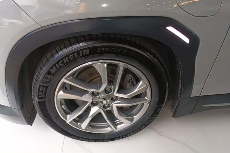 Used Nio EC6 2020 440 km Performance Version Left Front Wheel Hub