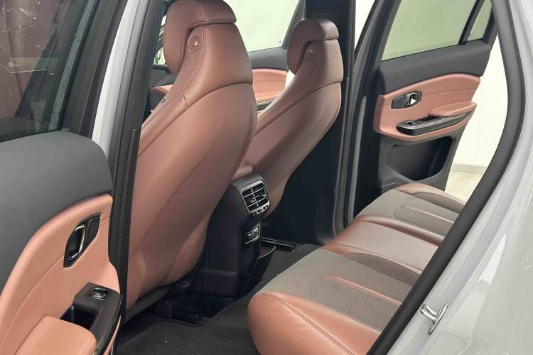 Used Nio EC6 2020 465 km Sport Edition Left Rear Seat