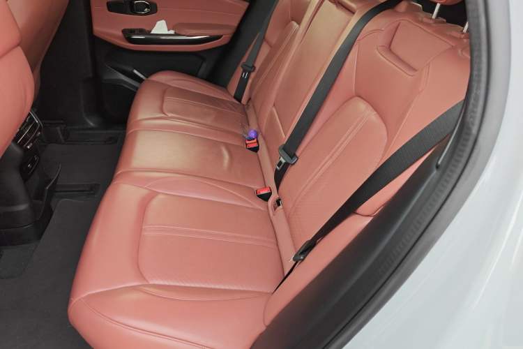 Used Nio EC6 2020 605 km Sport Edition Left Rear Seat