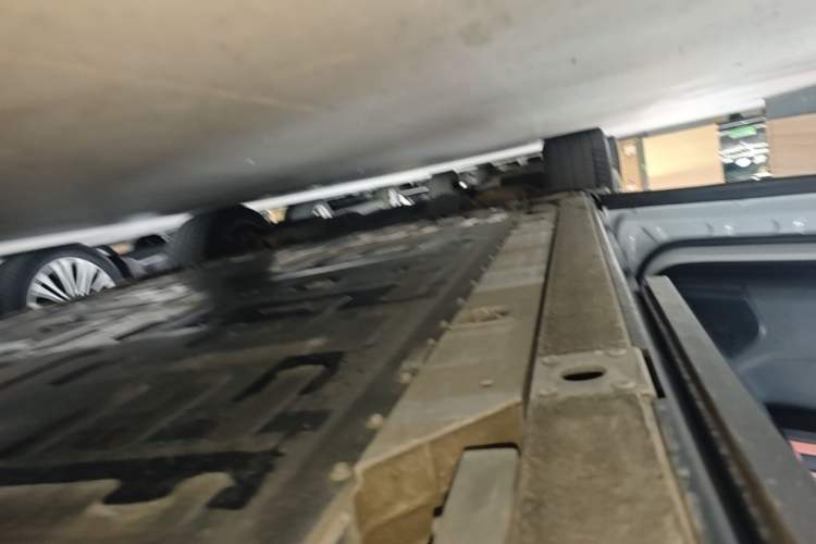 Used Nio EC6 2020 465 km Sport Edition Left Side Sill