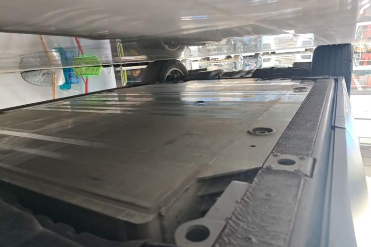 Used Nio EC6 2020 430 km Sport Version Left Side Sill