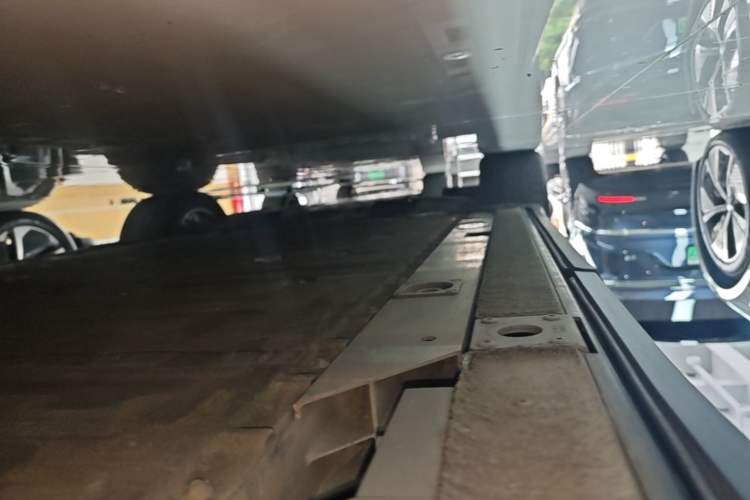 Used Nio EC6 2020 615 km Performance Edition Left Side Sill