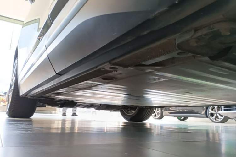 Used Nio EC6 2020 465 km Sport Edition Left Side Sill
