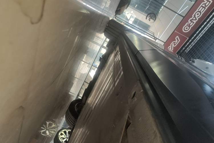 Used Nio EC6 2020 430 km Sport Version Left Side Sill
