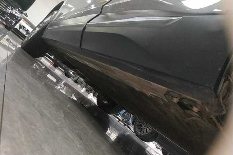 Used Nio EC6 2020 440 km Performance Version Left Side Sill