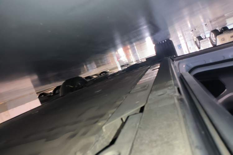 Used Nio EC6 2020 605 km Sport Edition Left Side Sill