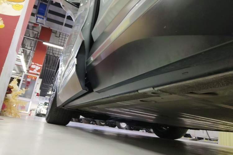 Used Nio EC6 2020 440 km Performance Version Left Side Sill